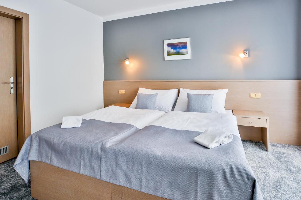 Lh Parkhotel Hluboka Nad Vltavou Congress & Wellness Екстериор снимка