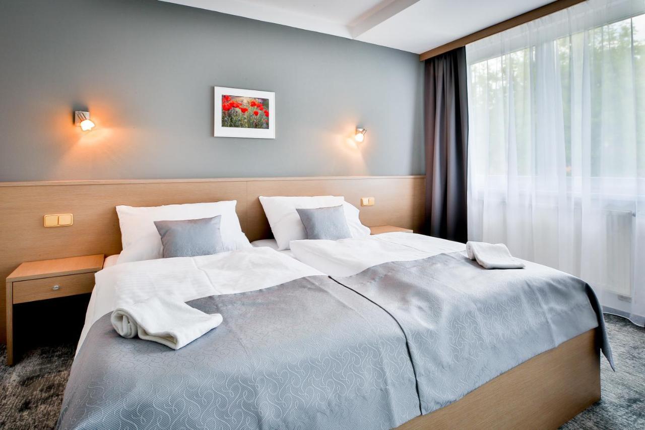 Lh Parkhotel Hluboka Nad Vltavou Congress & Wellness Екстериор снимка