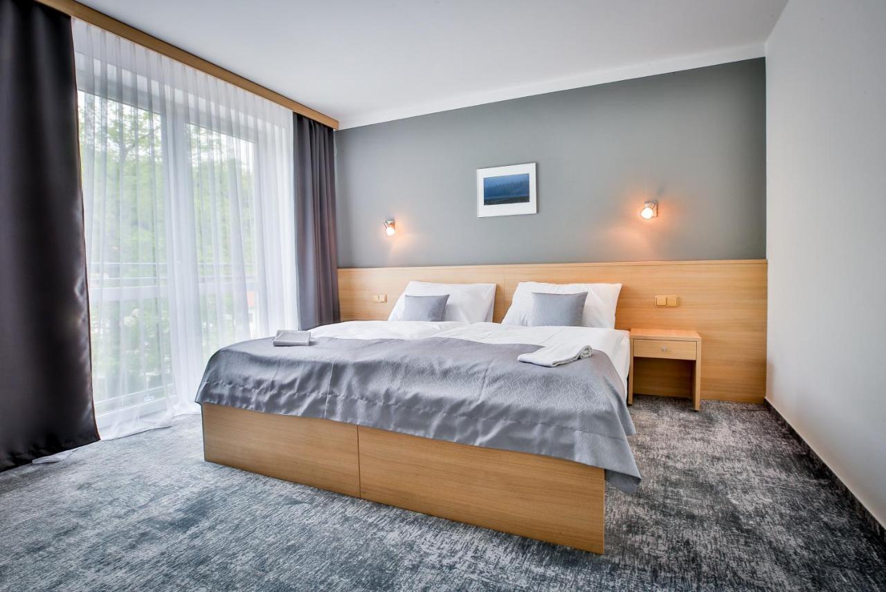 Lh Parkhotel Hluboka Nad Vltavou Congress & Wellness Екстериор снимка