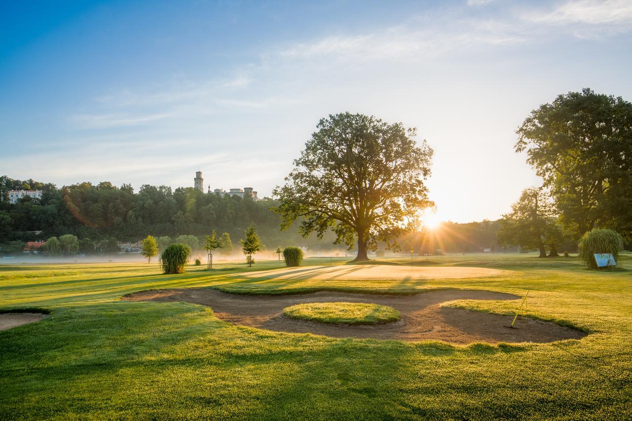 Lh Parkhotel Hluboka Nad Vltavou Congress & Wellness Екстериор снимка