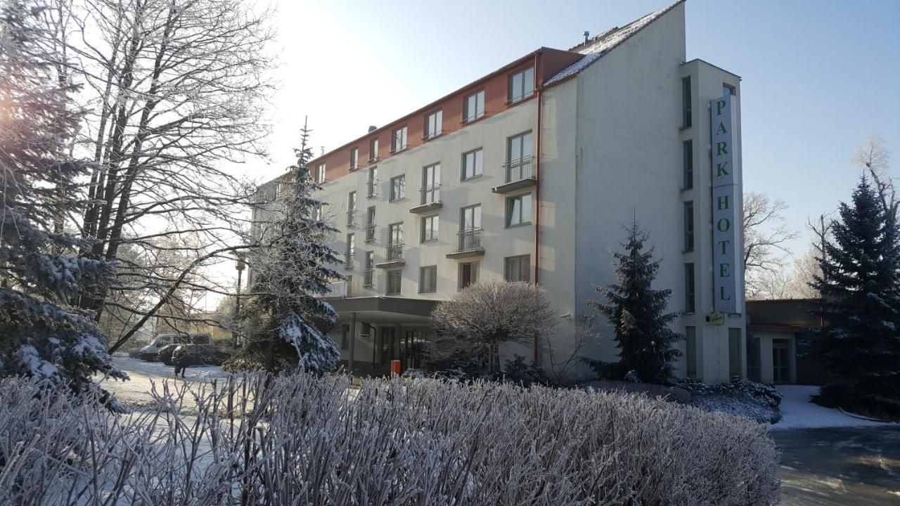 Lh Parkhotel Hluboka Nad Vltavou Congress & Wellness Екстериор снимка